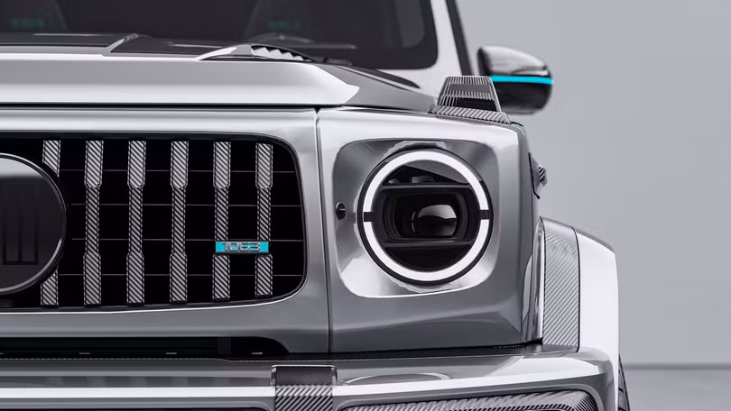 Về mặt khí động học, mẫu SUV hiệu năng cao của Mercedes-AMG chỉ được thay đổi nhẹ ở cản trước, nắp capo với các khe thoát gió và nhiều chi tiết bằng sợi carbon.
