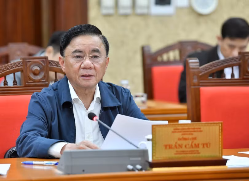 ong-tran-cam-tujpg-1748874995276.jpg