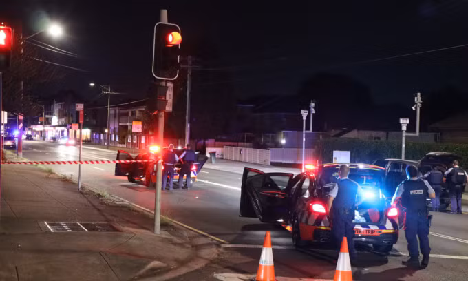Cảnh sát tại hiện trường vụ xả súng ở Sydney, Australia hôm 5/10. Ảnh: ABC