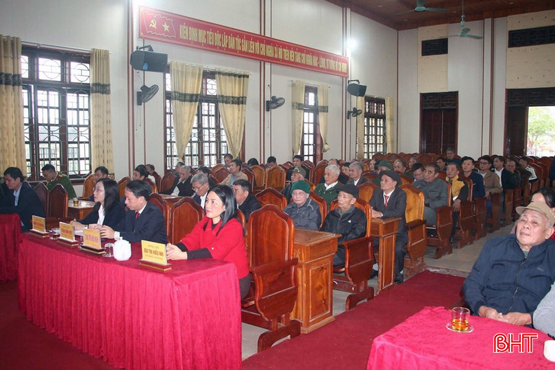 bqbht_br_cac-dai-bieu-tham-du-buoi-le.jpg