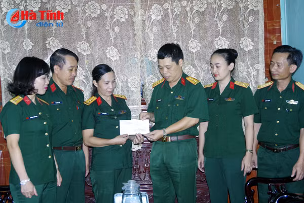 tich cuc quyen gop ho tro dong bao anh huong mua bao