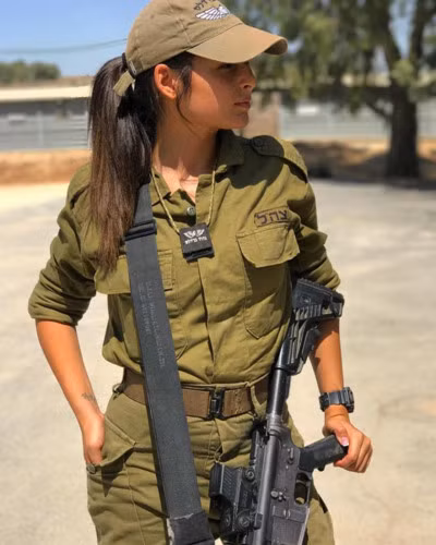 hinh anh ve dep goi cam cua cac nu quan nhan israel