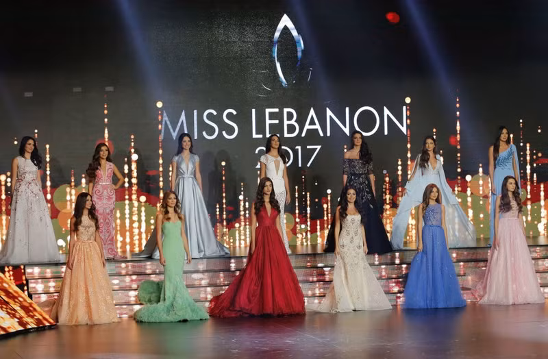 nhung hinh anh an tuong dem chung ket cuoc thi hoa hau lebanon 2017