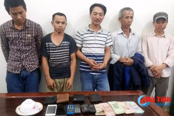 pha nhieu tu diem danh bac o nhom trom cap tai san