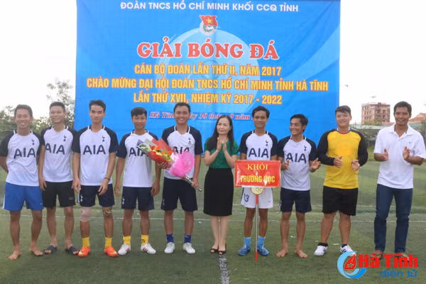 khoi kinh te ky thuat vo dich giai bong da can bo doan khoi ccq tinh