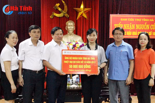 them 150 trieu ho tro ha tinh khac phuc thiet hai bao so 10