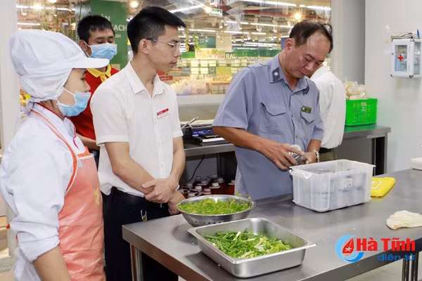 xu phat 3 co so vi pham atvstp o thanh pho ha tinh