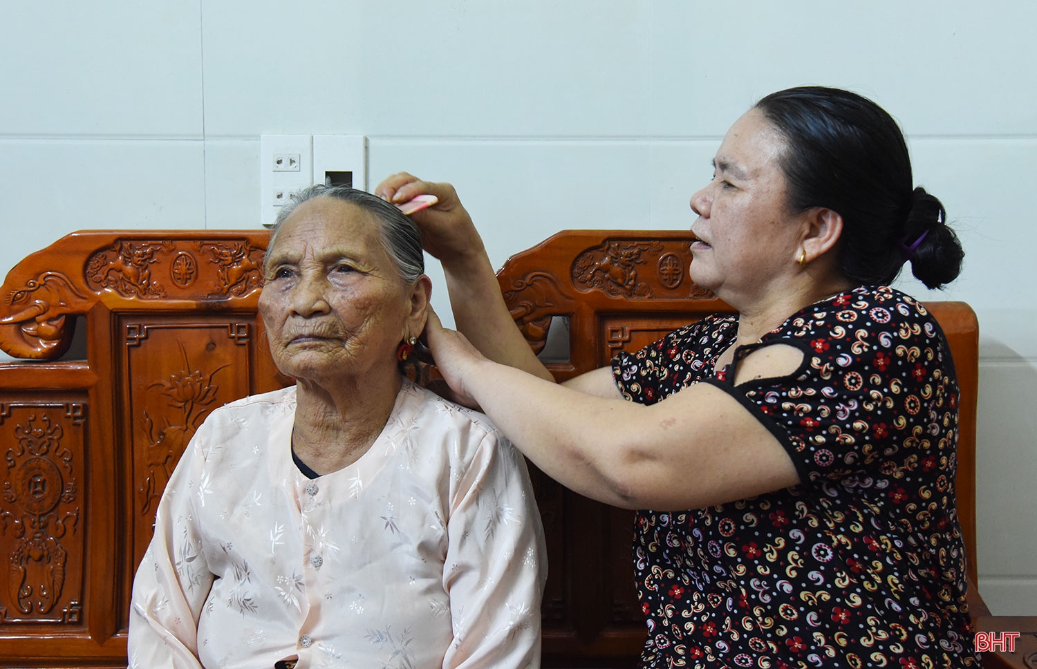 Tự hào chúng con có Mẹ Việt Nam anh hùng...
