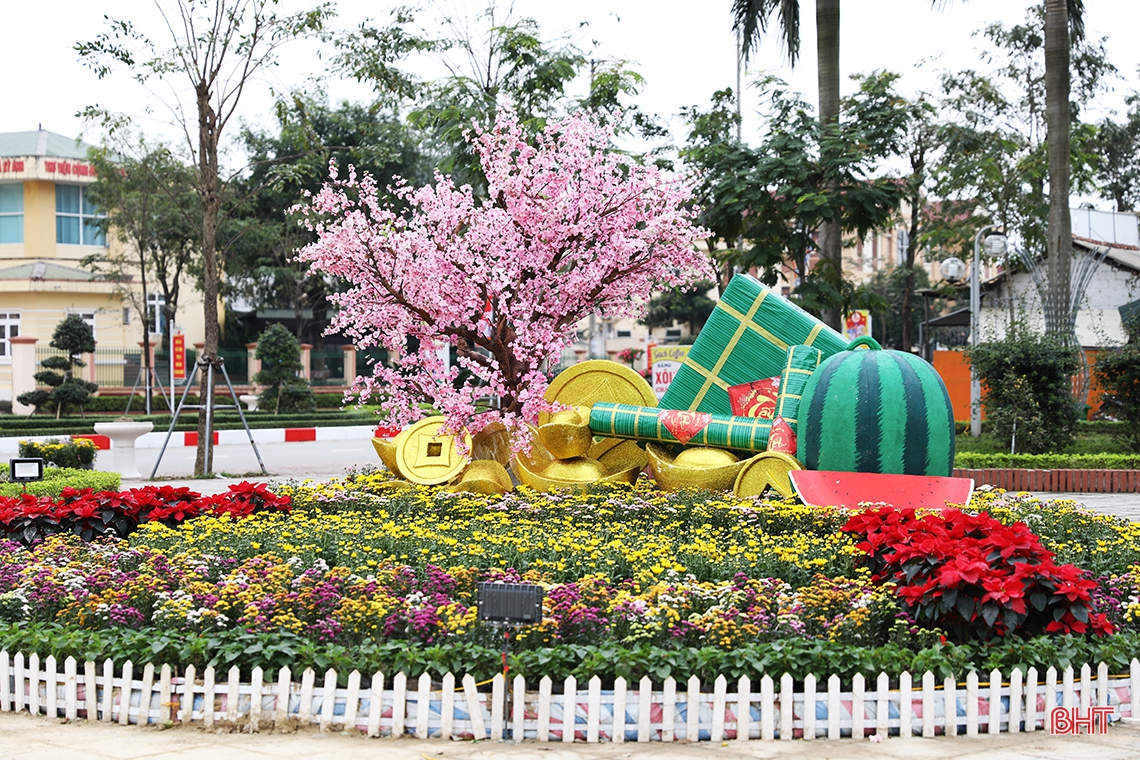 Rực rỡ sắc xuân trên đô thị trẻ phía Nam Hà Tĩnh
