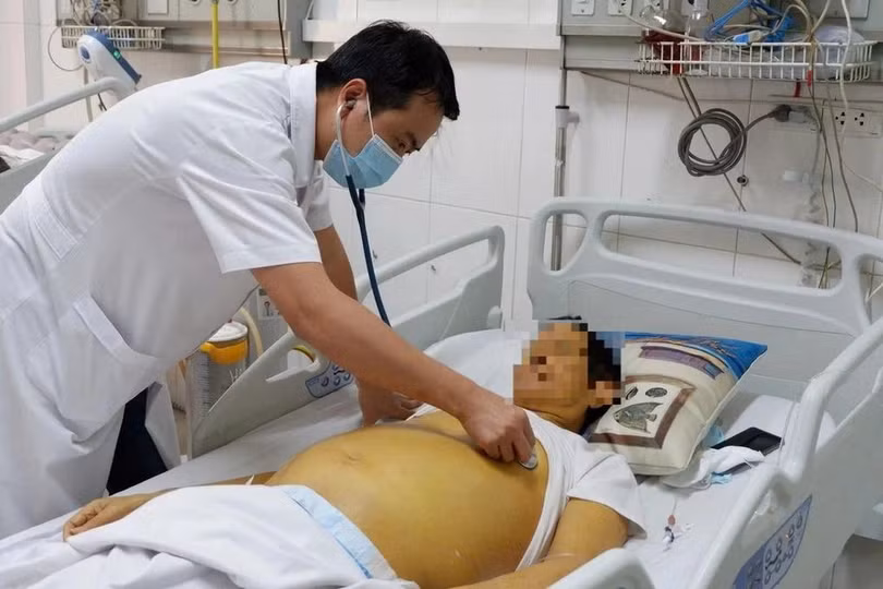 Bệnh nhân viêm gan B điều trị tại Bệnh viện Bệnh Nhiệt đới Trung ương (Ảnh: N.M).