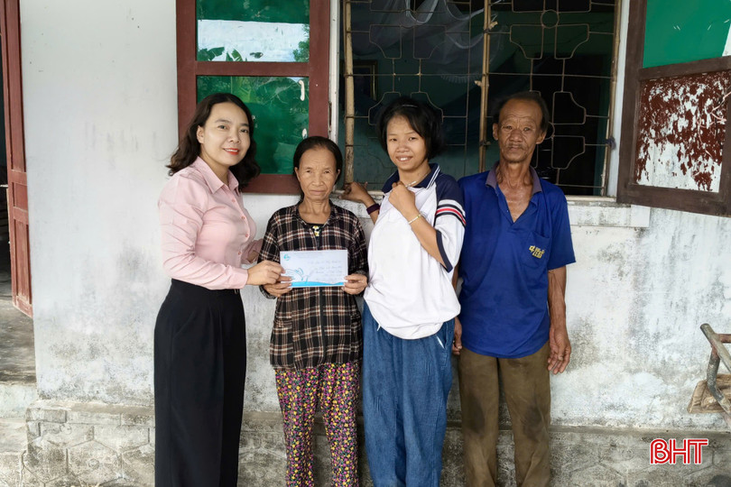 bqbht_br_anh-3-ba-duong-thi-mai-o-thon-binh-son-xa-gia-hanh-ha-tinh.jpg