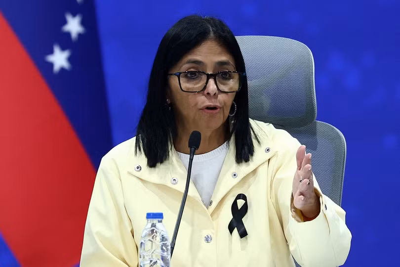 Tổng thống lâm thời Delcy Rodriguez tại cuộc họp báo ở Caracas ngày 2/7. Ảnh: AFP