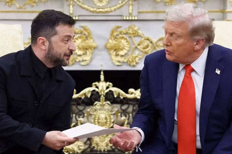 Tổng thống Mỹ Donald Trump và Tổng thống Ukraine Volodymyr Zelensky (Ảnh: Reuters).