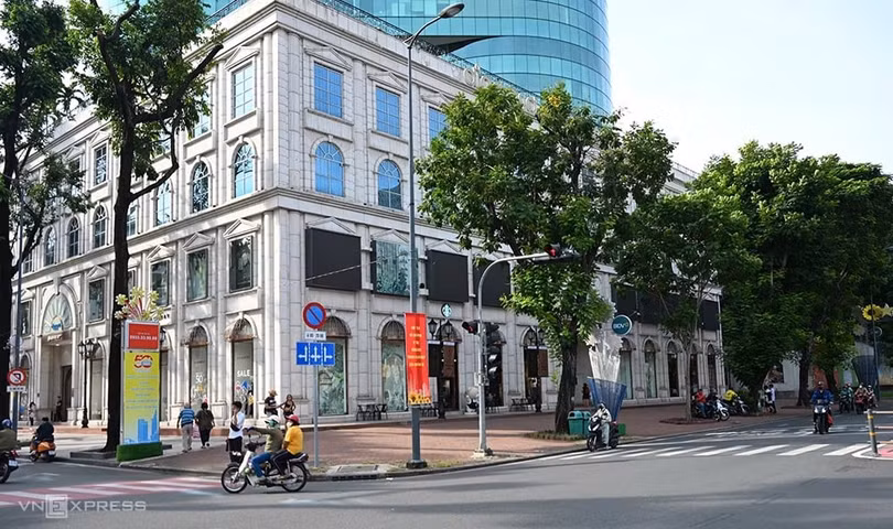 758ac232-ac91-40b8-a02c-b04cc93ca851.jpg