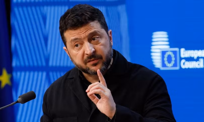 Tổng thống Zelensky phát biểu trong cuộc họp báo tại hội nghị thượng đỉnh EU ở Brussels, Bỉ hôm 16/10. Ảnh: AP