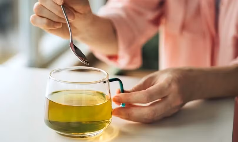 Uống trà xanh đúng thời điểm sẽ mang lại nhiều lợi ích cho sức khỏe. Ảnh: Cleveland Clinic.