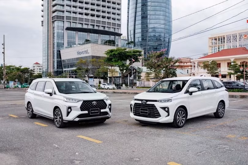 Veloz Cross và Avanza Premio được nâng mức ưu đãi lên 100% phí trước bạ trong tháng 6. Ảnh: TMV.