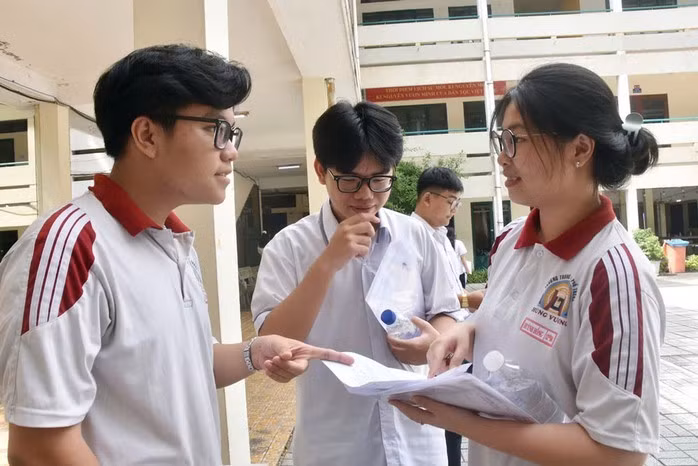 Thí sinh dự kỳ thi tốt nghiệp THPT năm 2025 tại TP HCM. Ảnh: TẤN THẠNH