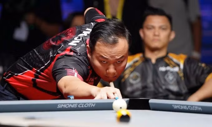 Nguyễn Anh Tuấn thi đấu tại giải 9 bi Hà Nội Open Pool Champhionship của WNT tháng 10/2023 tại Hà Nội. Ảnh:VBP