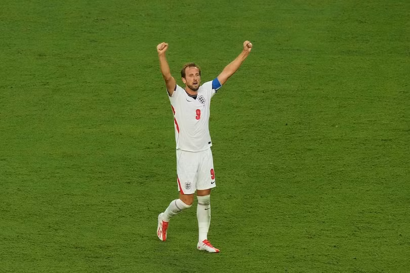 Đội trưởng Harry Kane (9) reo mừng sau khi thắng Na Uy 2-1 ở tứ kết World Cup 2026 trên sân Miami, Miami Gardens, Florida, Mỹ ngày 11/7/2026. Ảnh: AP