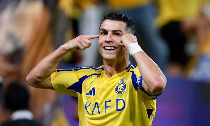 Ronaldo mừng bàn vào lưới Al Ain trên sân Al Awal Park, thành phố Riyadh, Arab Saudi tối 5/11/2024. Ảnh: X/Cristiano