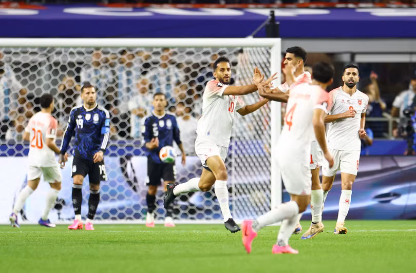 Jordan bất ngờ sút tung lưới Argentina.