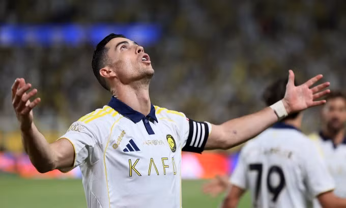 Cristiano Ronaldo mừng bàn nâng tỷ số lên 2-1 cho Al Nassr trong trận thắng Damac 4-1 ở vòng cuối Saudi Pro League trên sân Al-Awwal Park, Riyadh, Arab Saudi ngày 21/5/2026. Ảnh: AFP