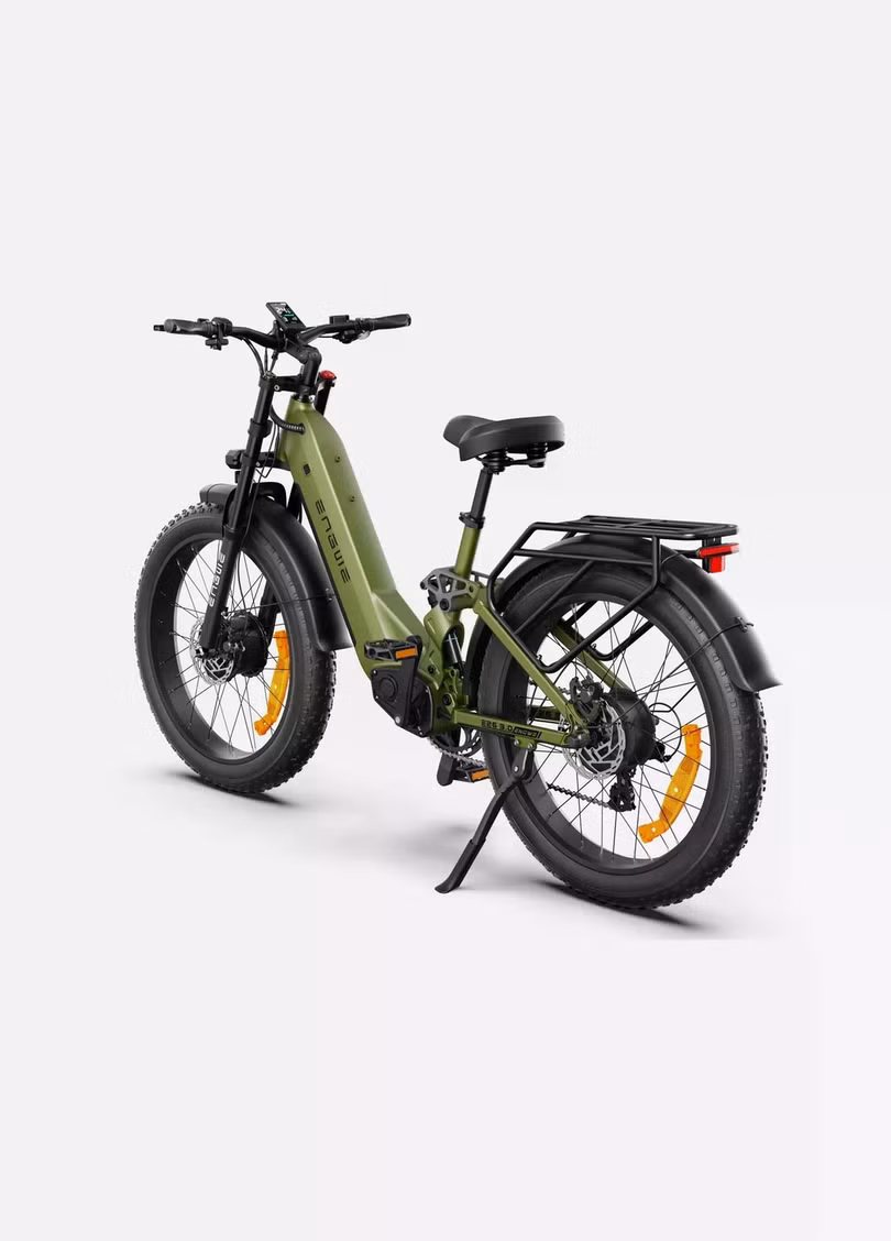 Dù vậy, kéo một rơ-moóc nặng hàng trăm kg không chỉ phụ thuộc vào sức mạnh của động cơ. Khả năng phanh, độ bám đường, kết cấu rơ-moóc, độ dốc và điều kiện mặt đường đều có thể ảnh hưởng lớn đến độ an toàn.
