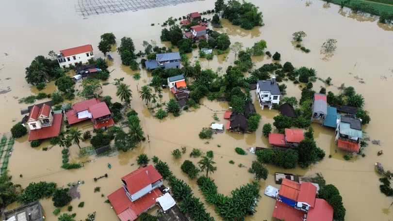 Nhà dân bị ngập tập trung ở phường Hàm Rồng và các xã Kim Tân, Nông Cống, Hoạt Giang (Thanh Hóa). Ảnh: Hoa Mai - TTXVN