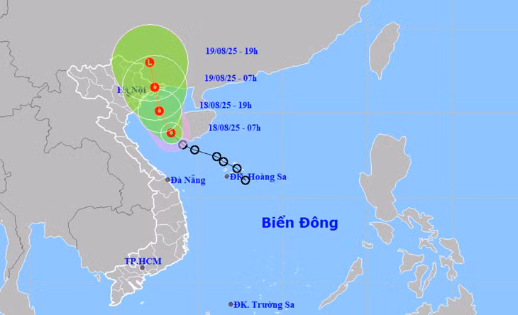 Dự báo vị trí và hướng di chuyển áp thấp nhiệt đới lúc 7h sáng 18-8 - Ảnh: NCHMF