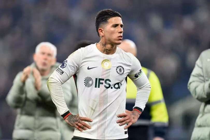 Chelsea thảm bại trên sân nhà của Everton.