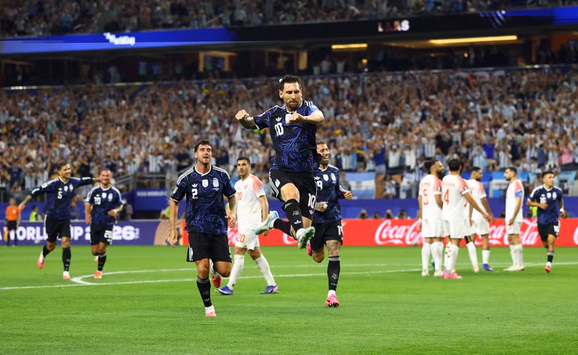 El Pulga lập kỷ lục ghi bàn trong 7 trận liên tiếp ở World Cup.