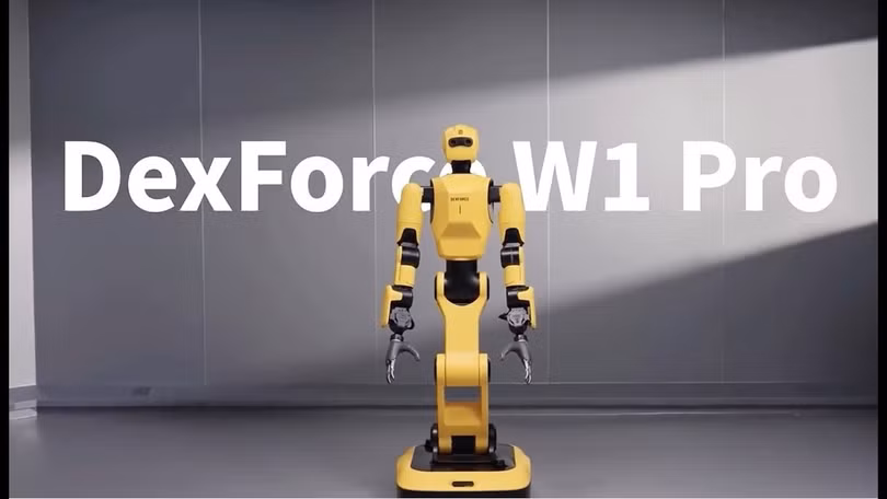 DexForce ra mắt robot hình người W1 Pro. Ảnh: DexForce
