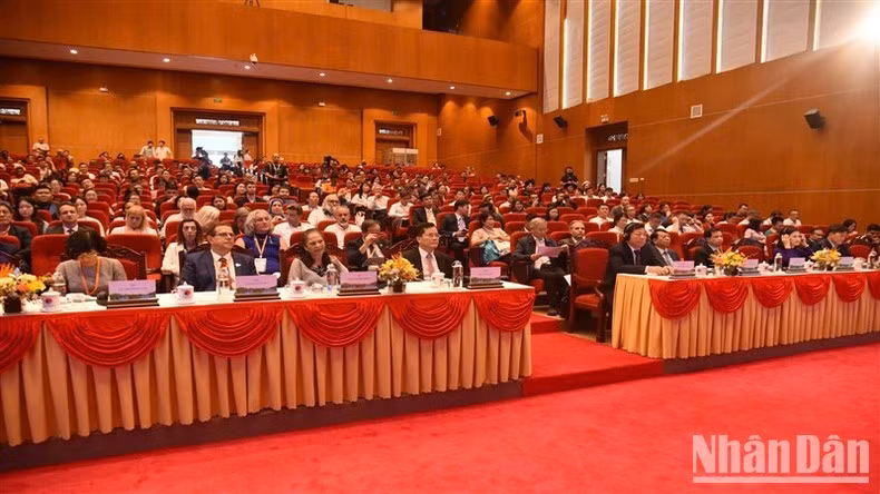 Quang cảnh hội nghị.