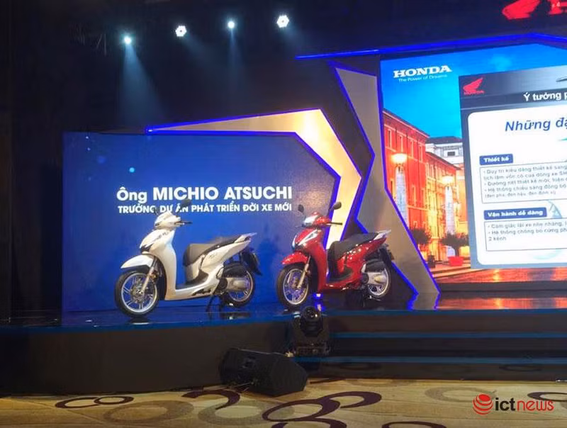 honda sh300i chinh thuc ra mat tai viet nam gia 248 trieu dong