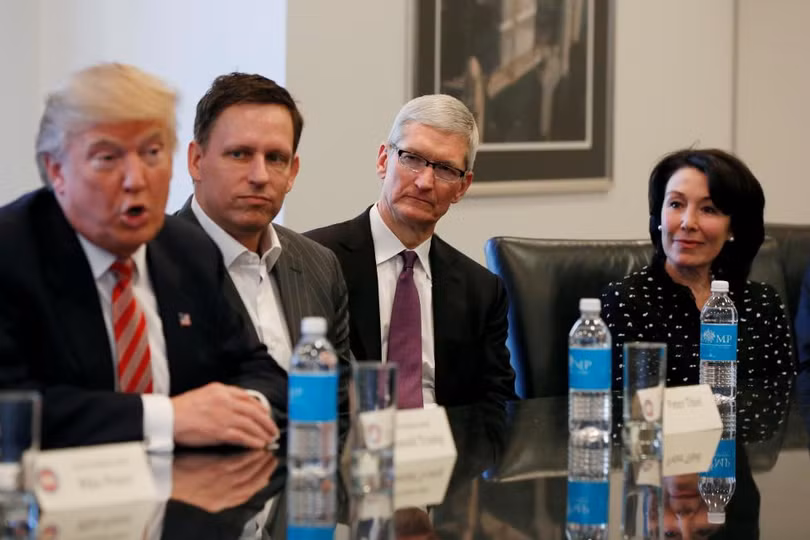 photo ong trump gap go mot loat ceo com can cua thung lung silicon