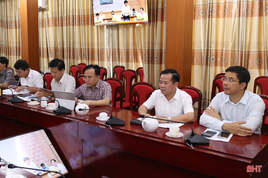 Tập trung tháo gỡ vướng mắc, khó khăn, tạo đà cho phát triển kinh tế - xã hội