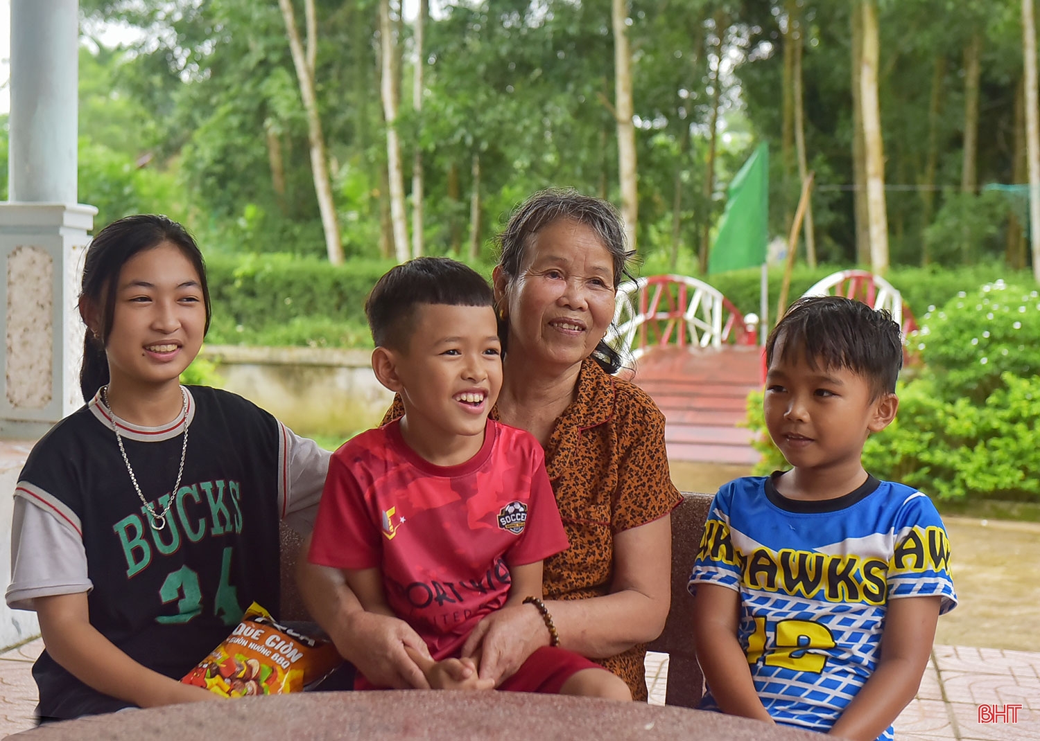 Nữ chi hội trưởng 72 tuổi: “Tôi vui khi được cống hiến, được làm nông thôn mới”