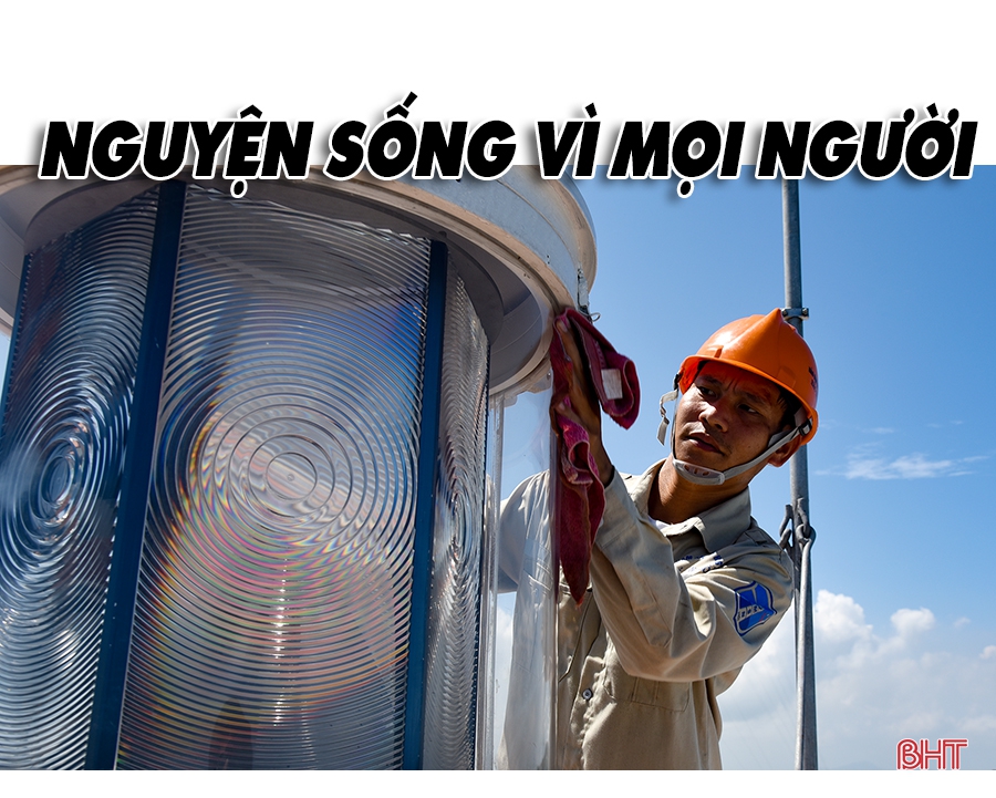 Sáng ngời mắt biển…