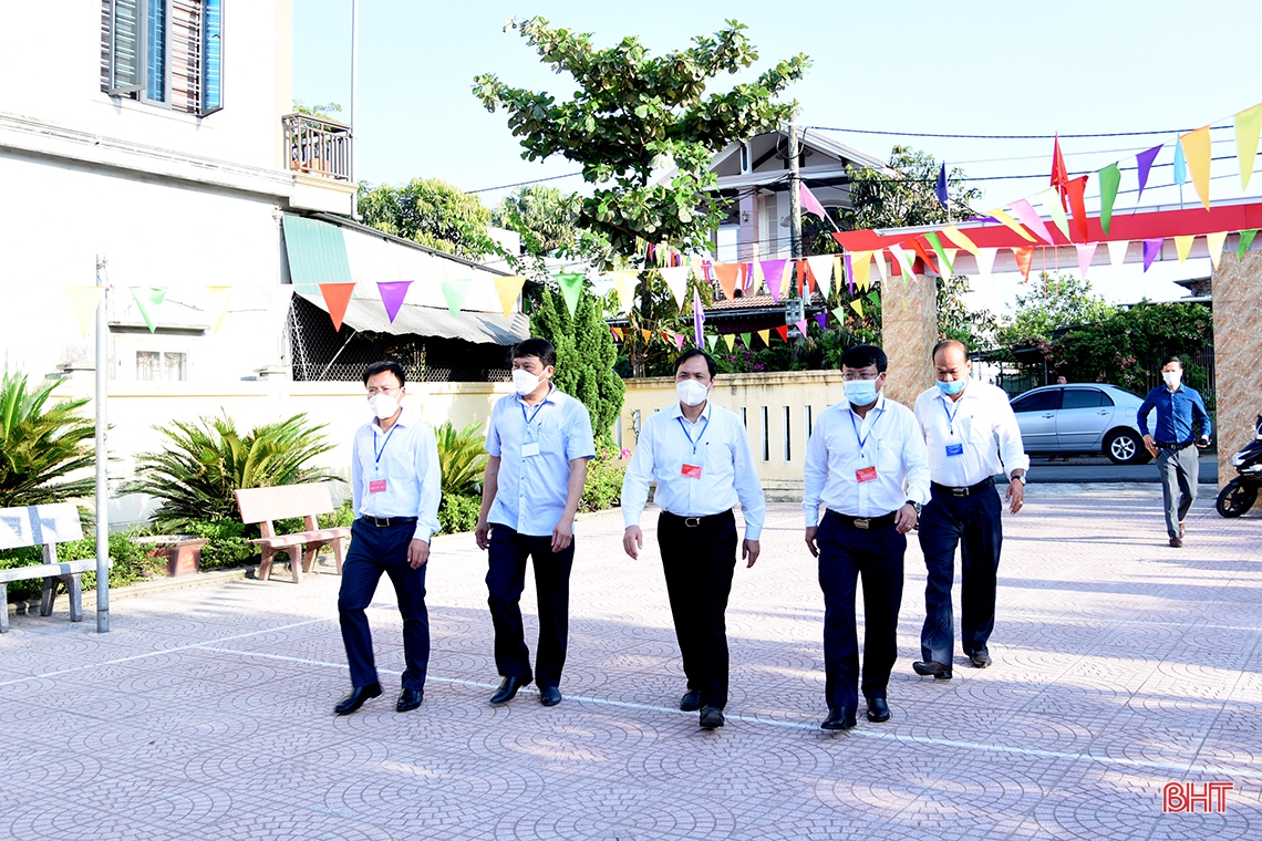 Bí thư Tỉnh ủy Hà Tĩnh: Tin tưởng cử tri tham gia bầu cử đầy đủ, lựa chọn những đại biểu xứng đáng