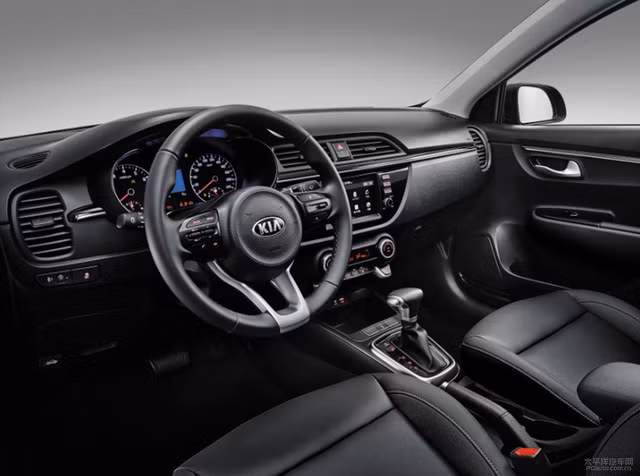 sedan co nho kia k2 the he moi chinh thuc ra mat