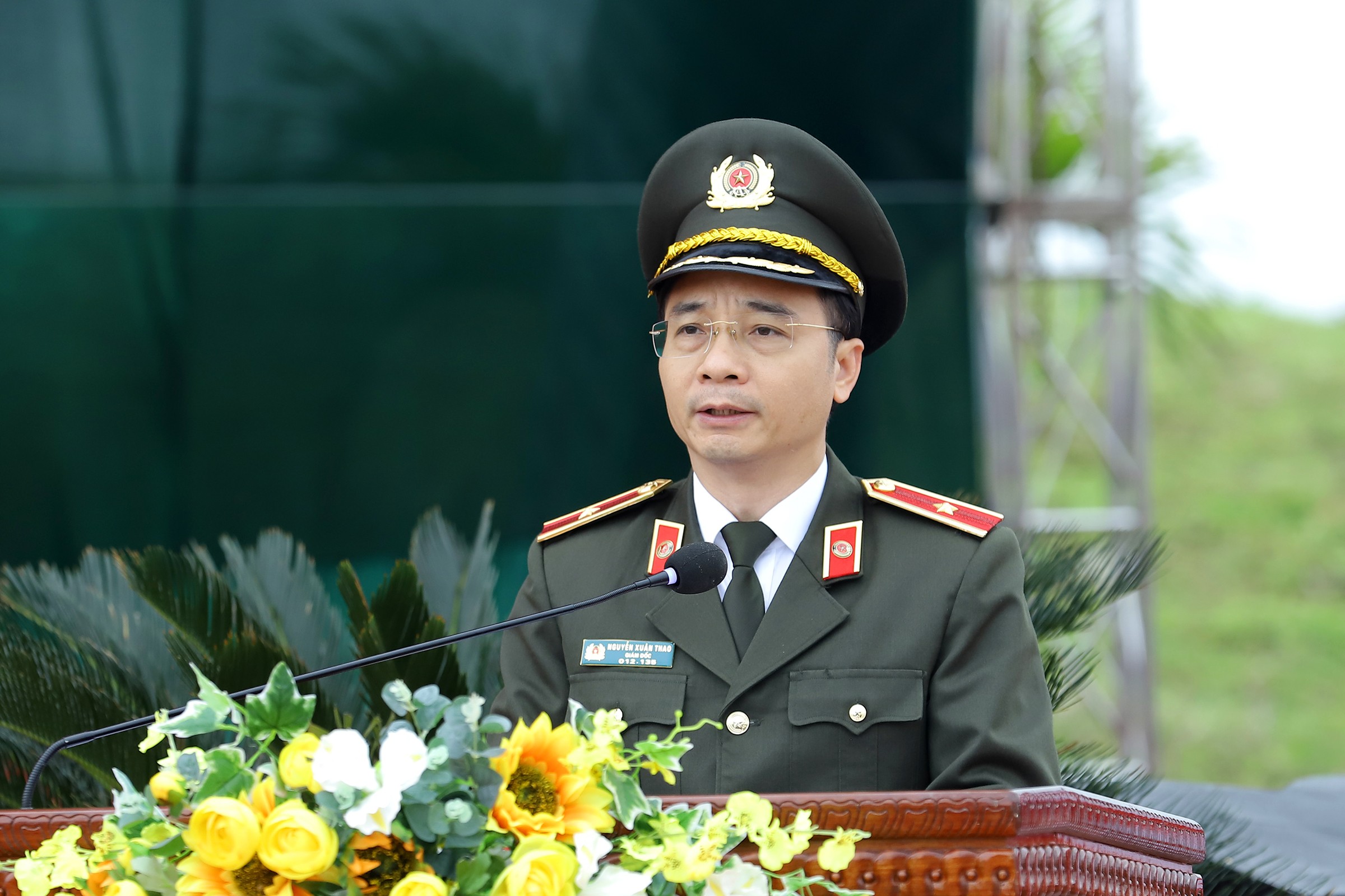 tan-binh-2.jpg