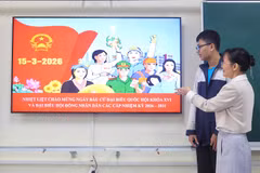 Chủ động tuyên truyền về bầu cử cho học sinh lớp 12 
