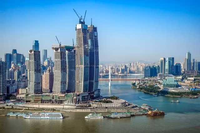 Kỳ lạ: “Tòa nhà chọc trời” nằm ngang ở độ cao 250m