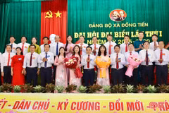 Phó Bí thư Thường trực Tỉnh ủy dự Đại hội Đảng bộ xã Đồng Tiến