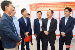 Bí thư Tỉnh ủy yêu cầu các địa phương tiếp tục đẩy mạnh công tác tuyên truyền về bầu cử