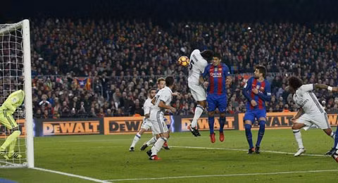 ramos ghi ban phut cuoi real cam hoa barca ngay tai nou camp