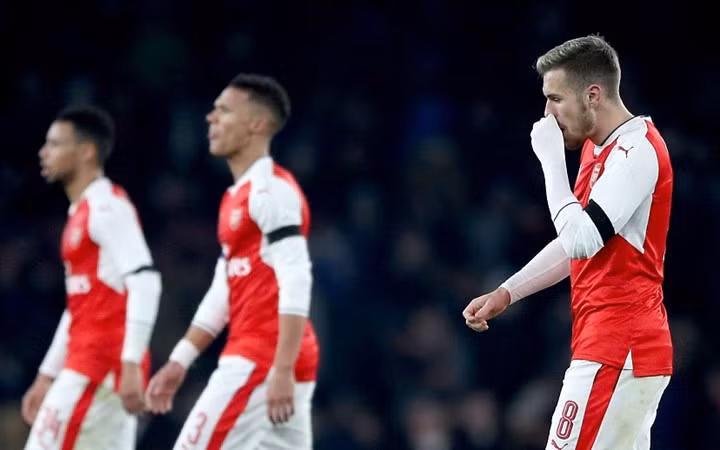 chum anh arsenal thua lam lung trang bung truoc southampton
