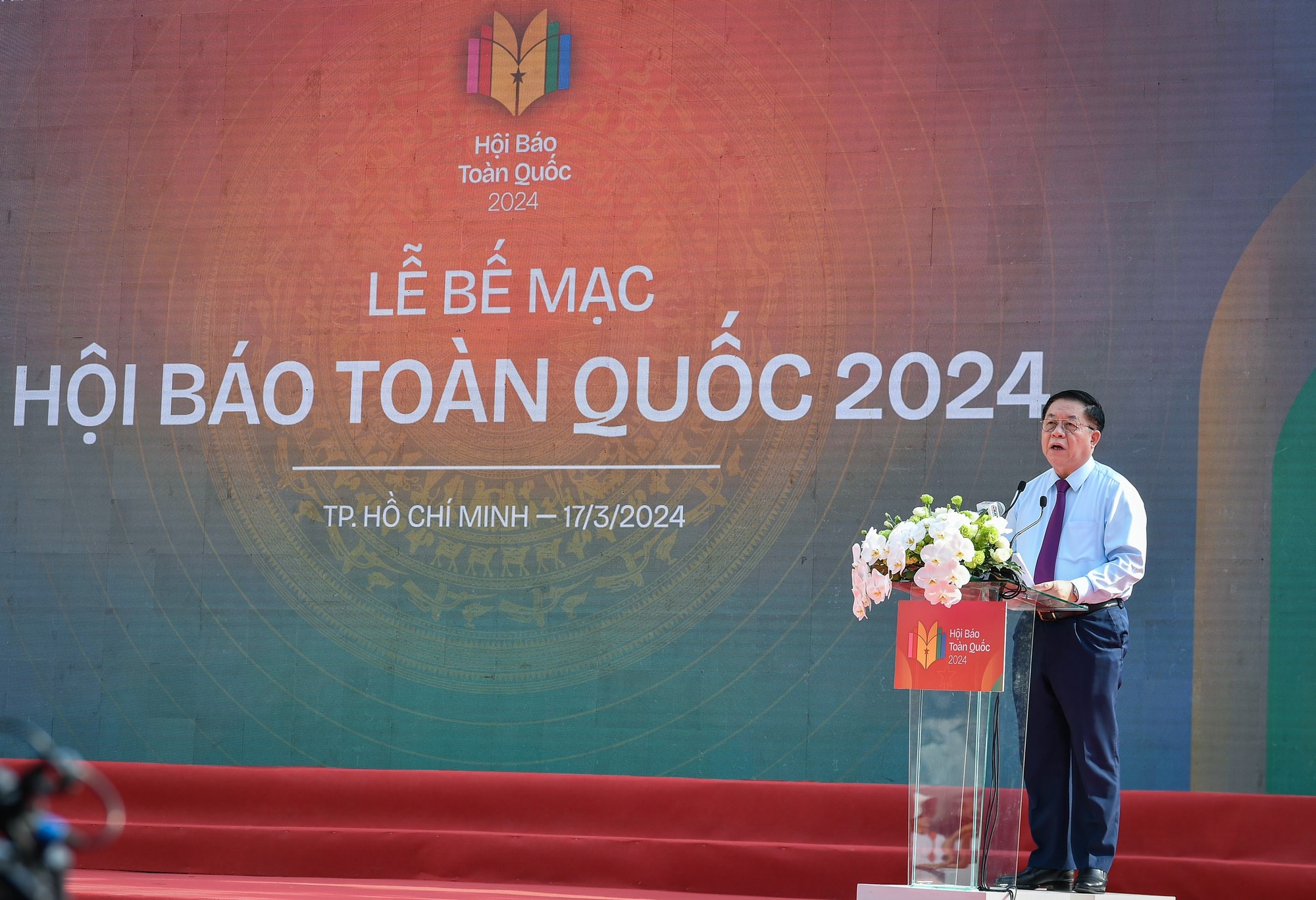 Đồng chí Nguyễn Trọng Nghĩa, Bí thư Trung ương Đảng, Trưởng Ban Tuyên giáo Trung ương phát biểu tại lễ bế mạc Hội Báo toàn quốc năm 2024.