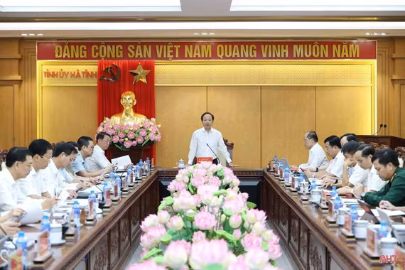 Hội nghị lần thứ 45 của BTV Tỉnh ủy nghe và cho ý kiến nội dung thuộc thẩm quyền